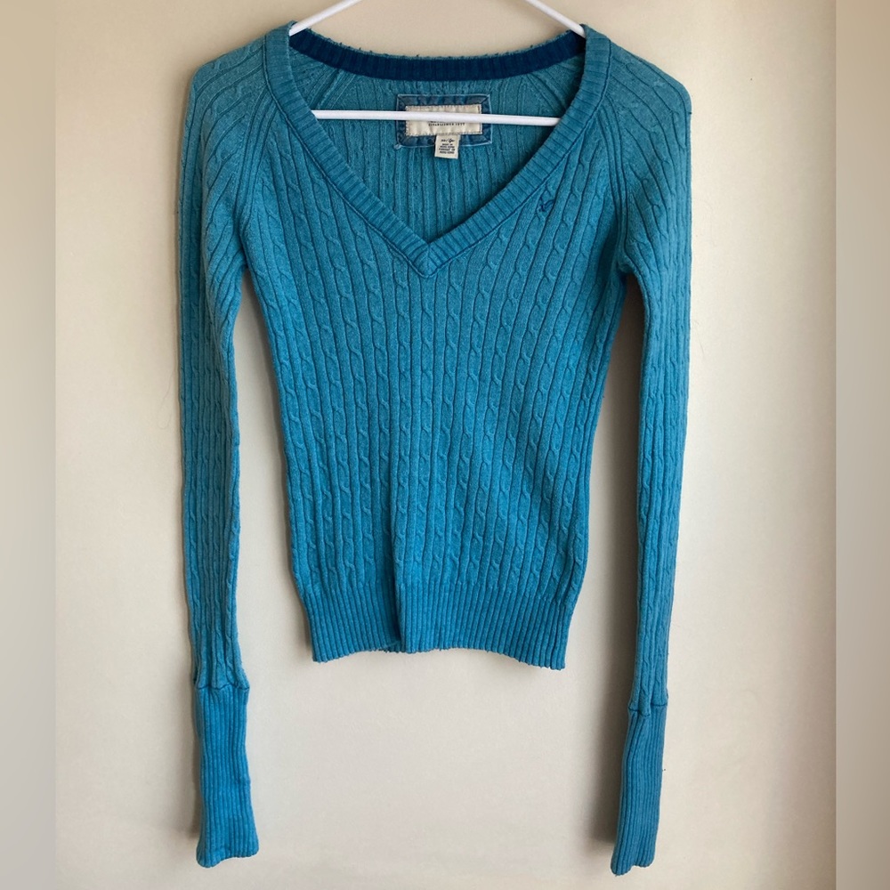 American Eagle V-Neck Cable Knit Sweater